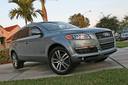 2007 Audi Q7 4.2 Quarter View