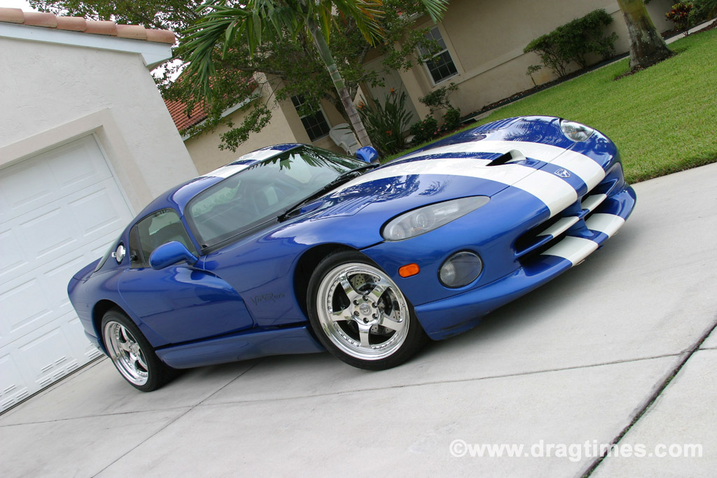 Dodge Viper GTS Pictures